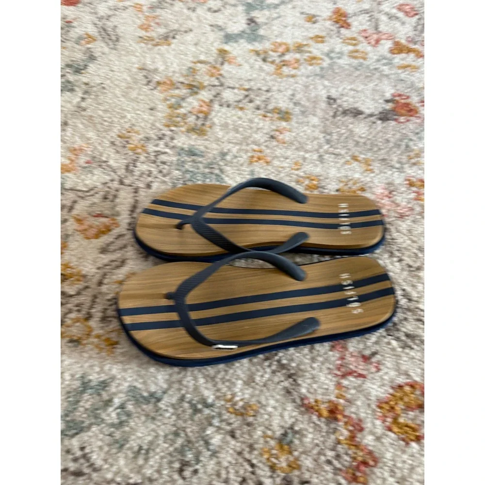 Solfish Mens Flip Flop Sandals Navy Blue Striped Wood Grain Print Size L 11-12